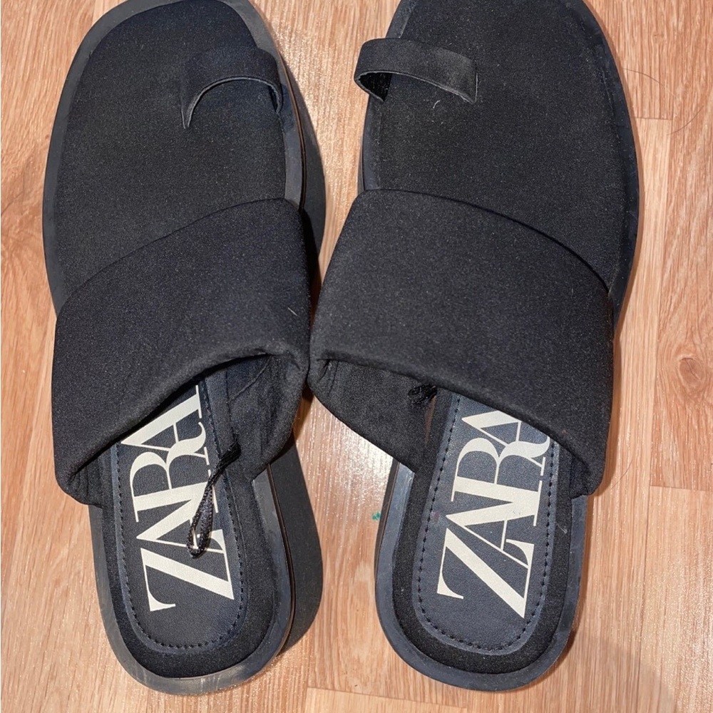 Zara Black Open-Toe Sandals